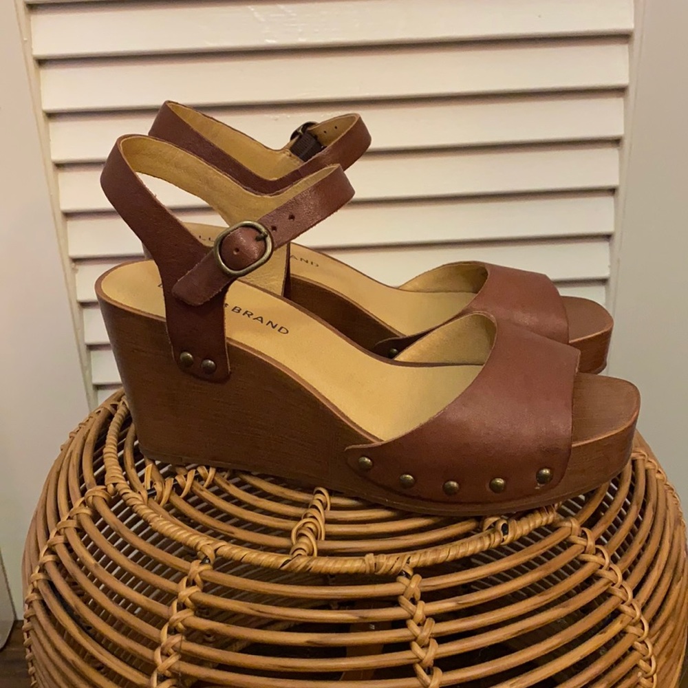 LUCKY BRAND Zashti brown leather wedge sandal 7.5